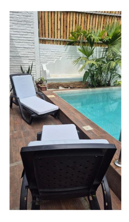 CASA CON PISCINA EN OLON A 3 Cuadras DE LA PLAYA - 4