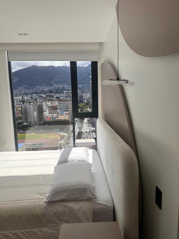 SUITE lujosa en Cielo - Balcón privado, Piscina semiolímpica, Hidromasaje ,Sauna, Gym, Juegos de mesa, Parqueadero - 4