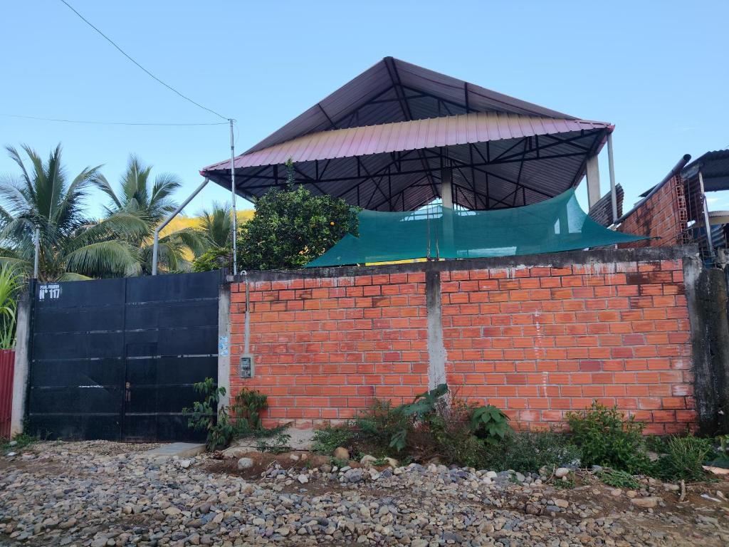 E&R House - 1