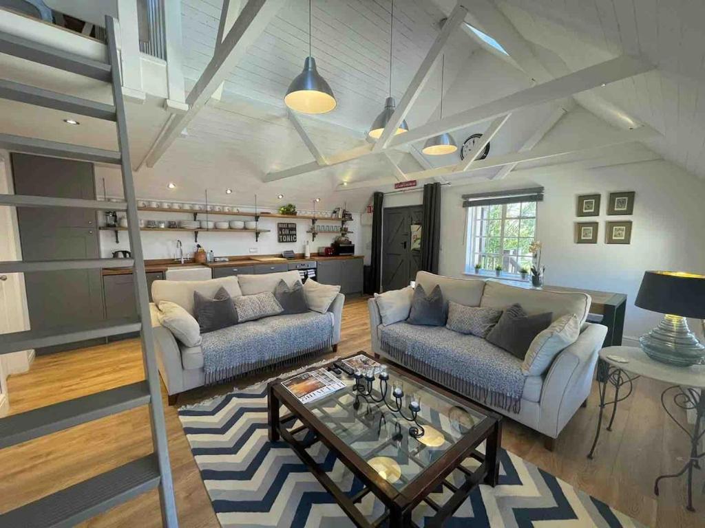 The Coach House, Alderbury photo 3