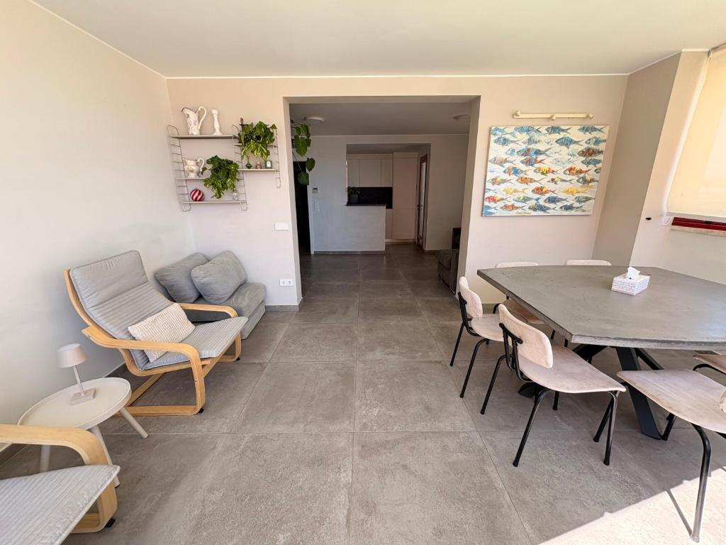 Apartment Ama with private parking, sea view, pool - 2