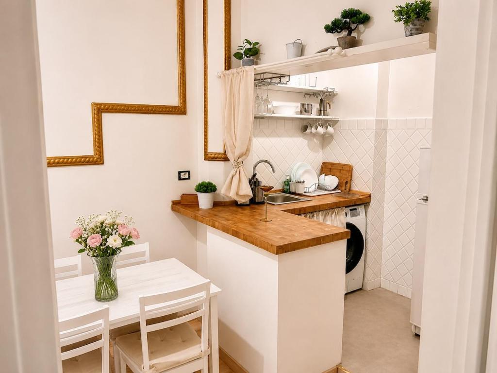 Lovely and cozy central apartment in the best position - 2