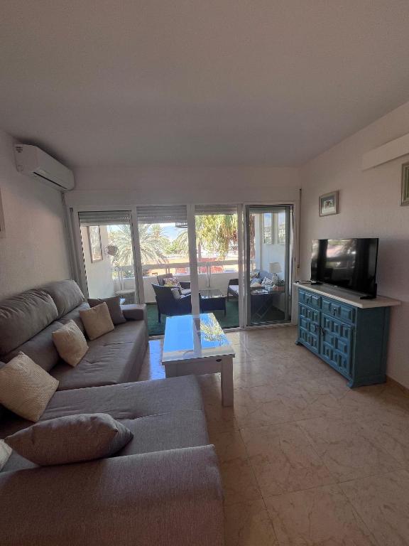 Lovely 2 bedroom apartment near the beach - 2