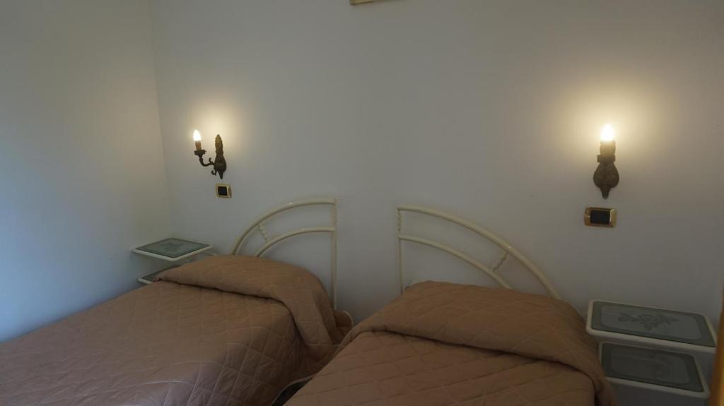 "Villaggio Camping Pompei" Bungalow & Camere - 3