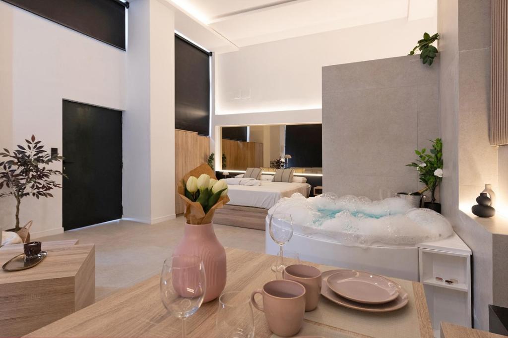 Málaga ROSE 6 Suite con Jacuzzi Privado - BY N&N LUXE PROPERTIES - 1