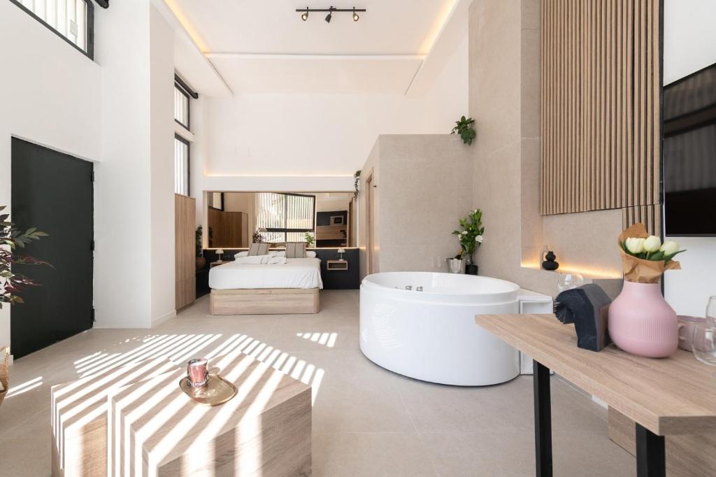 Málaga ROSE 6 Suite con Jacuzzi Privado - BY N&N LUXE PROPERTIES - 4