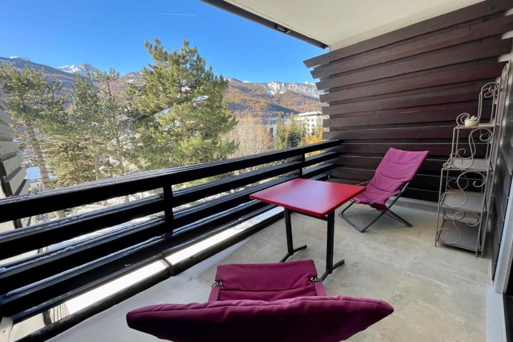 Cosy T2 with sunny terrace in Saint-Chaffrey - 2