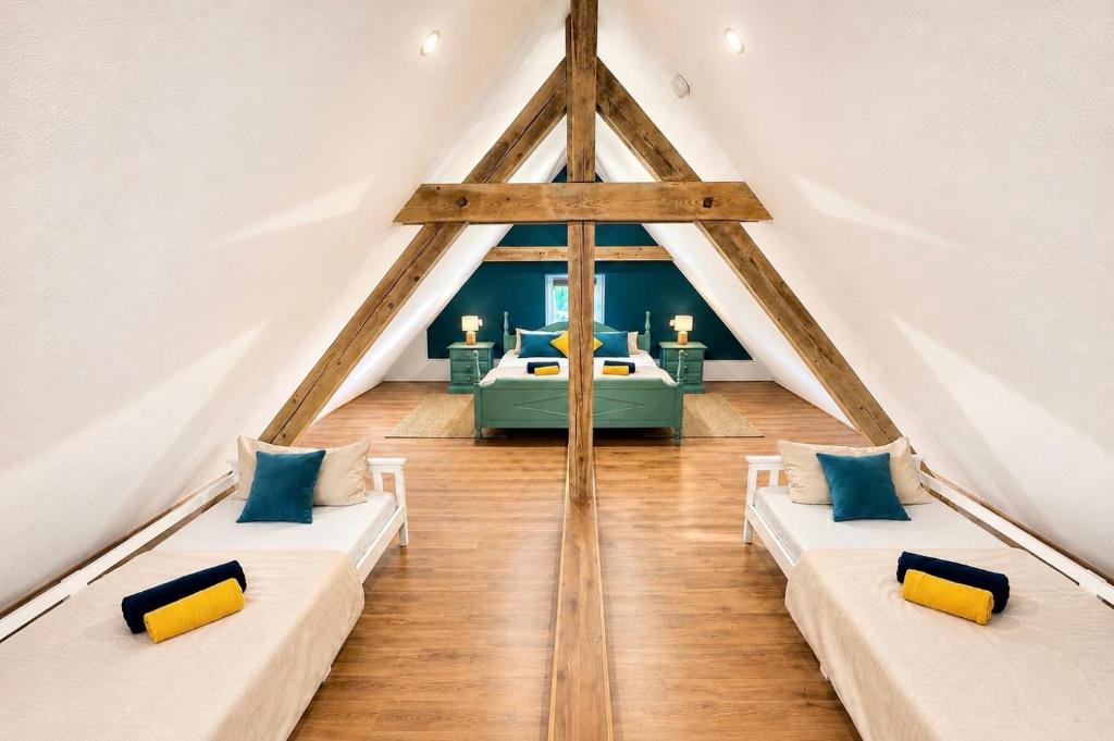 Bergauszeit EntdeckerAlp Ferienhaus im Allgäu mit Garten, Bach & Spielplatz - 4