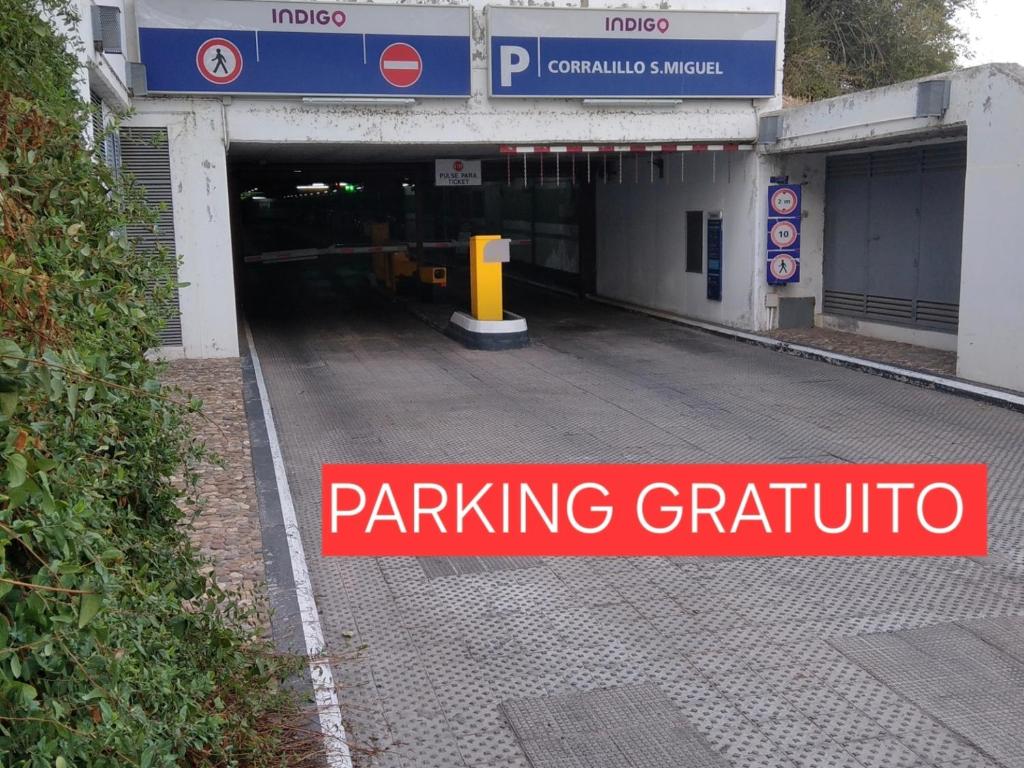 Apto La Casa Del Grial - CON PARKING GRATIS - 2