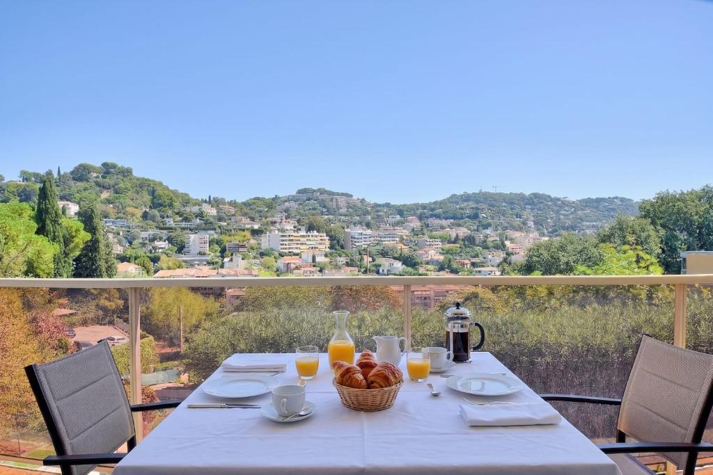 Charmant avec terrasse à 10 min de Cannes - 1