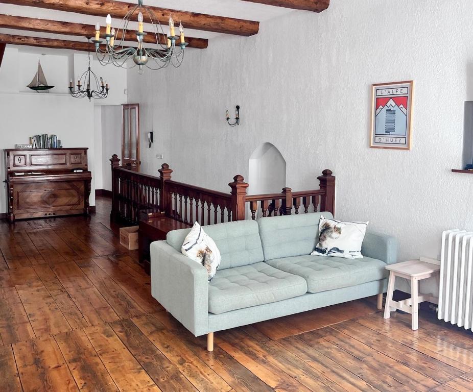 Maison Viennois, Fabulous Bike Friendly Town House, Bourg d'Oisans centre - 3