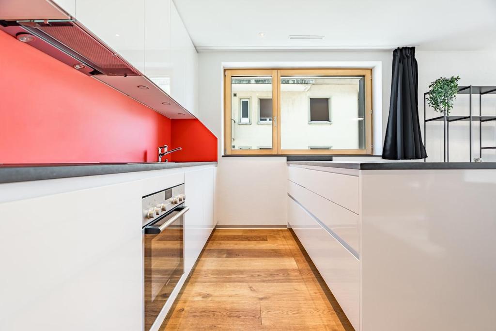 Moderne 2,5-Zimmerwohnung - direkt am Bahnhof Brig - 5