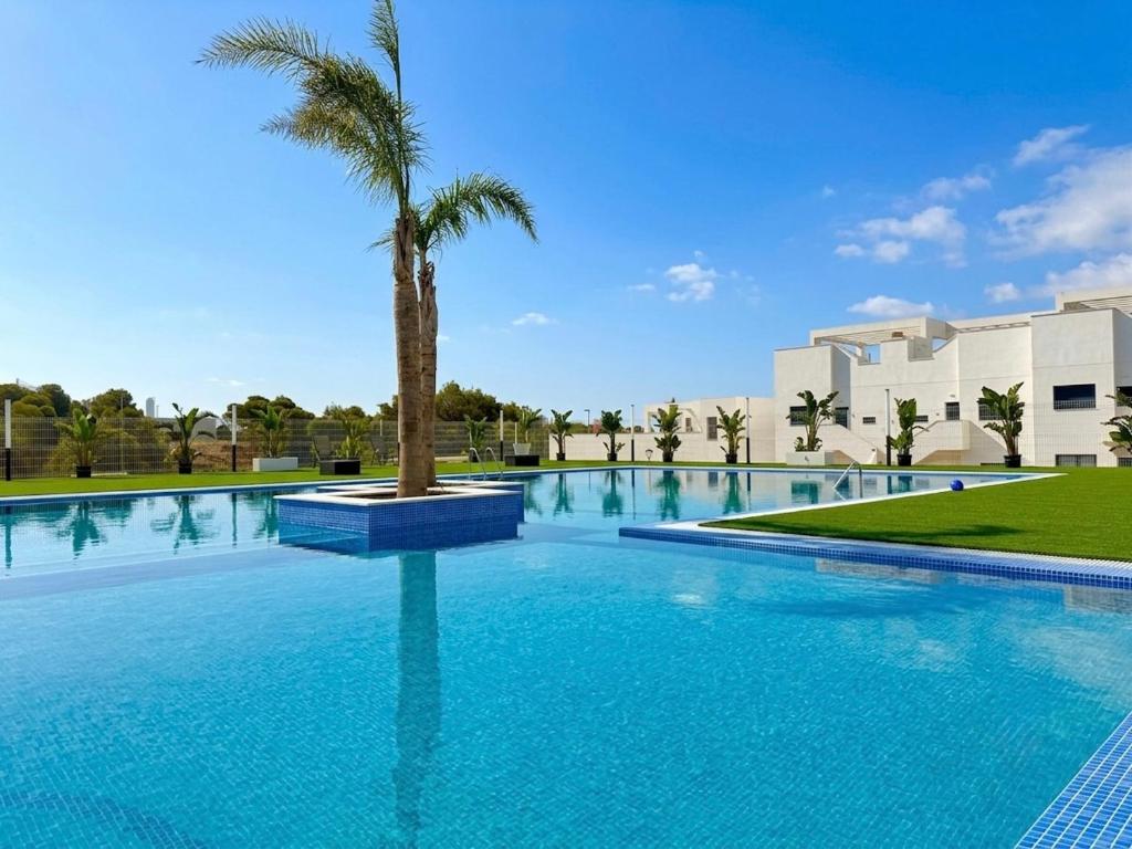 Bungalow with pool and terrace in Mirador Hills - 3