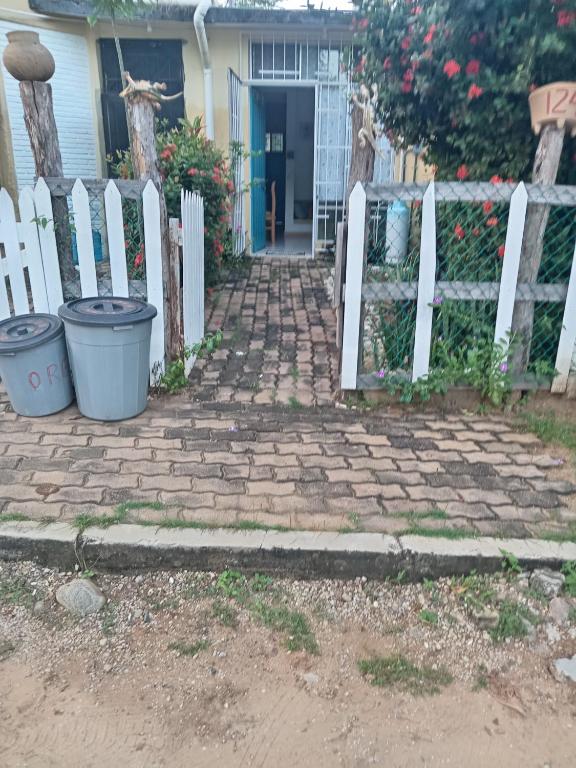 Departamento playa carrizalillo 2 - 4