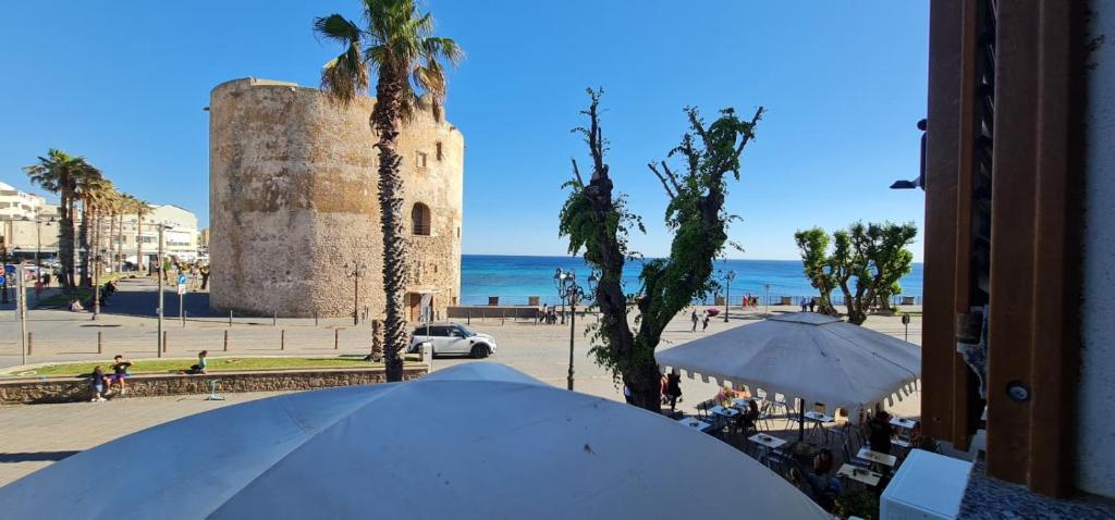 Loft Maris in Piazza Sulis vista mare - 3