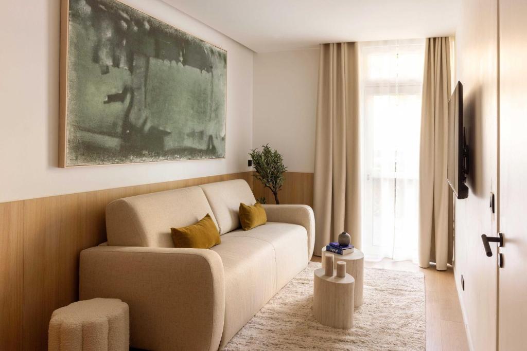 Elegant A C Apartment 1BR - 4P - Nation - 1