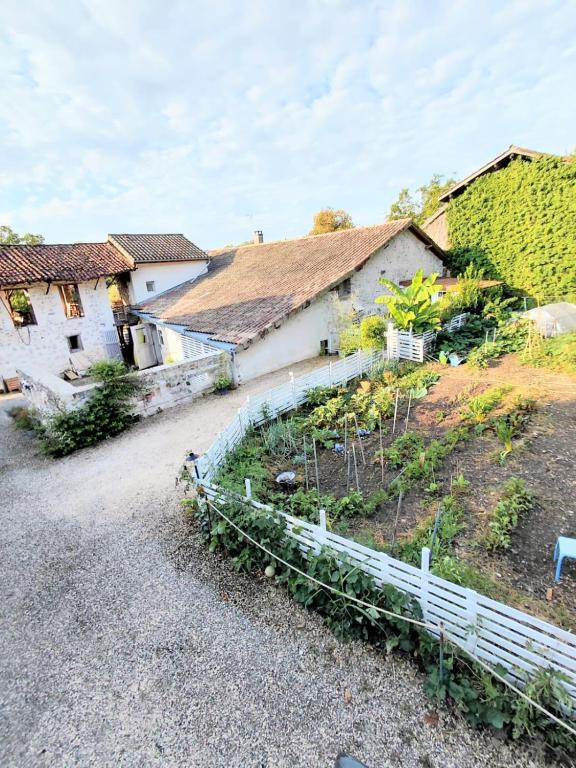 Gite indépendant, calme, campagne, style intérieur chalet - 5