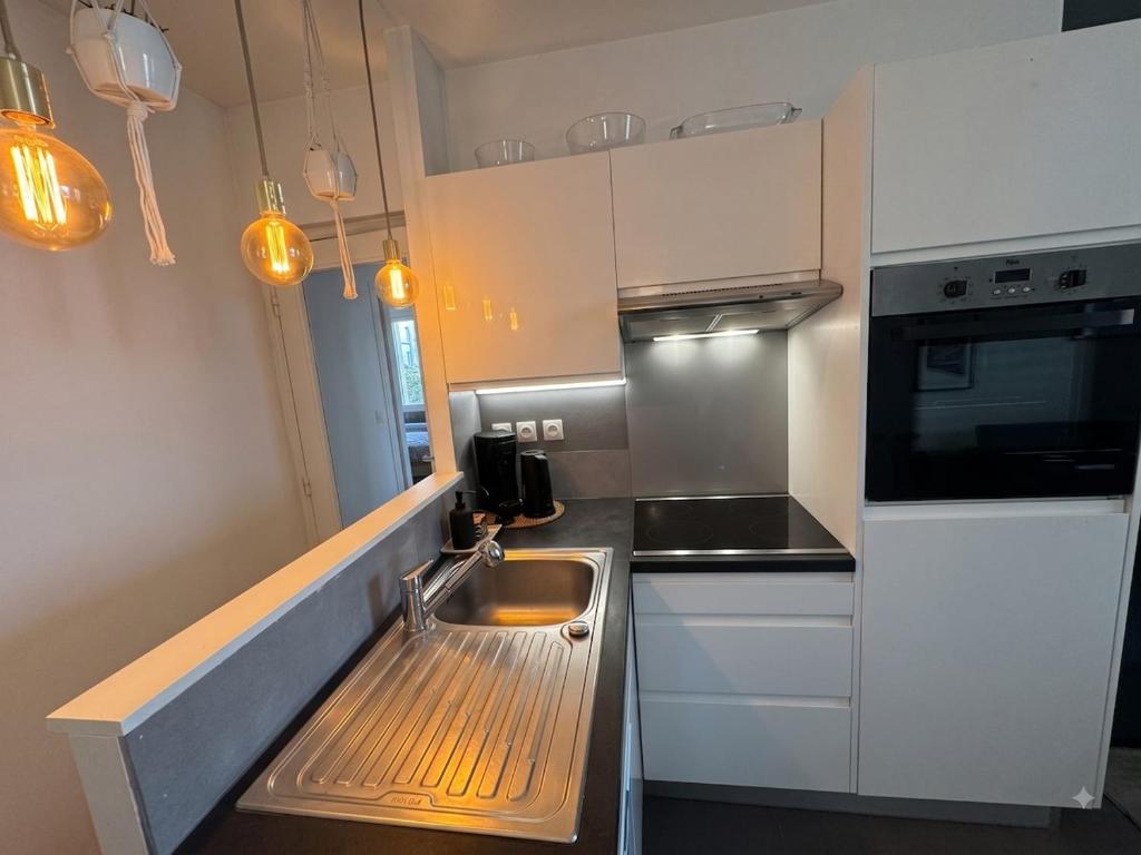 Parisian cozy space 2 steps from Canal Saint-Martin app 19 - 2