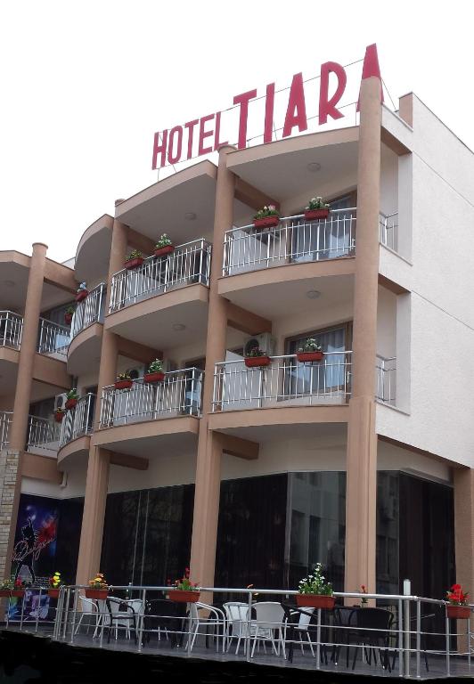 Tiara Hotel photo