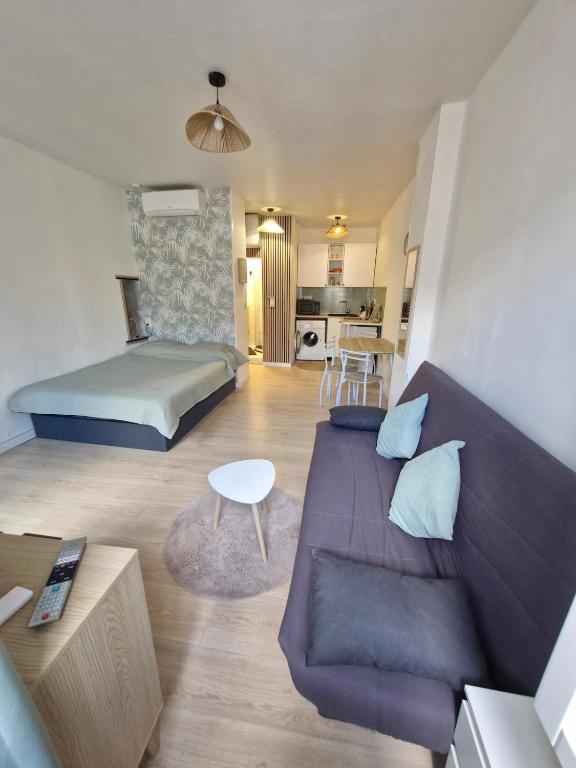 Air-conditioned 4-seater new studio apartment - 5