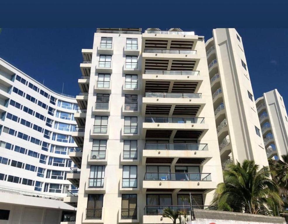 Point Bay APTS - 1