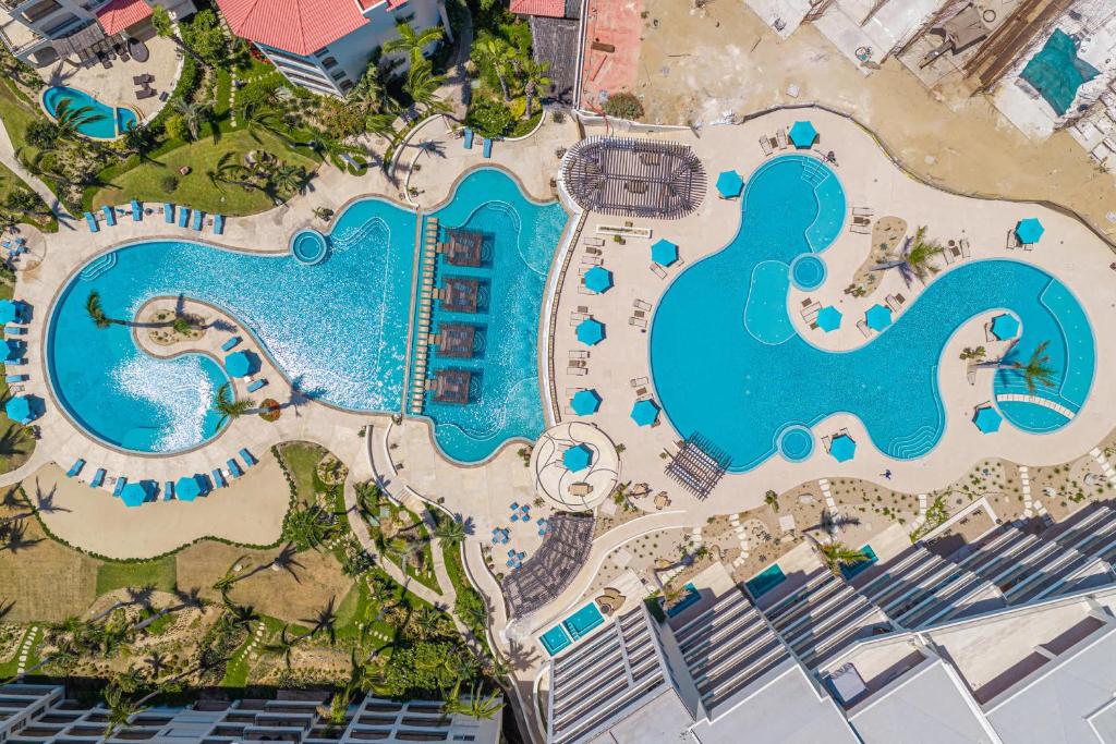 Beachfront 3BR Condo at Tortuga Bay by The Agency Baja Travel - 4