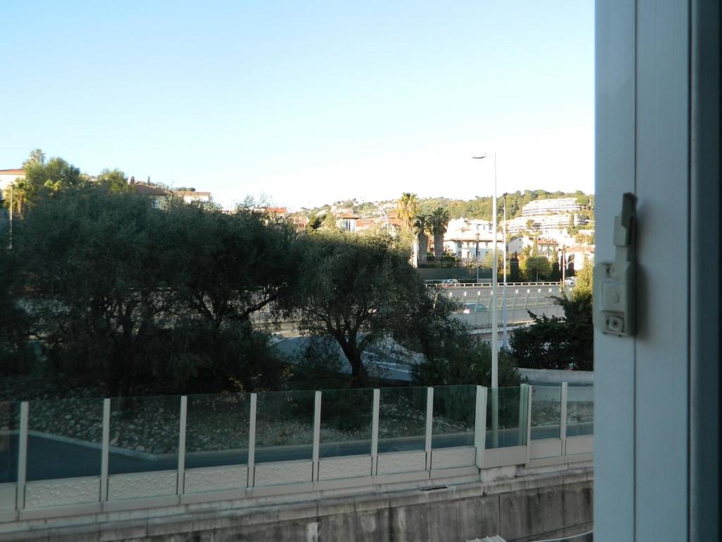 Joelle & Marc Nice 2 bedrooms apartment, near beach, AC, parking lot - 4
