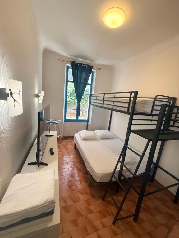 Centrally located Provençal apartment - 3