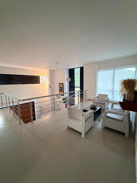 Casa campestre condominio Lagos del peñón - 2