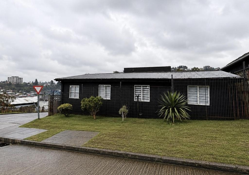 Black House - 2