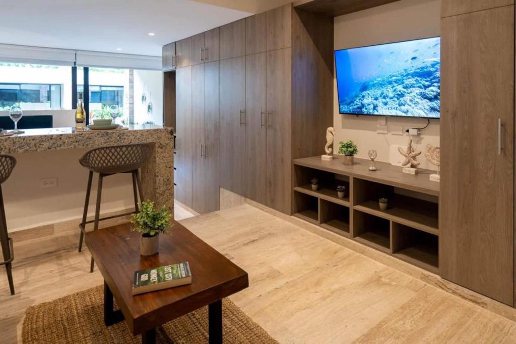 Syrena Luxury Downtown Studios - 2
