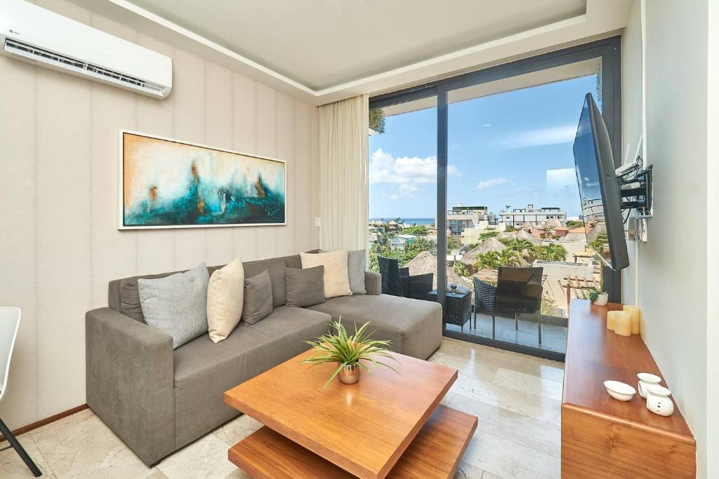 2 Bdrm Ocean View Private Pool Heart Of Town - 5