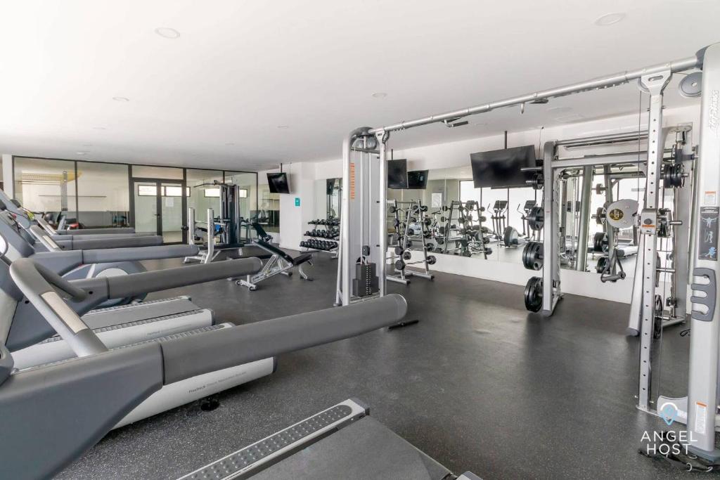 1Br Condo W Pool & Gym - 5