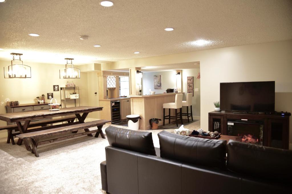 Calgary Cozy Home — Hotel in Calgary (AB)