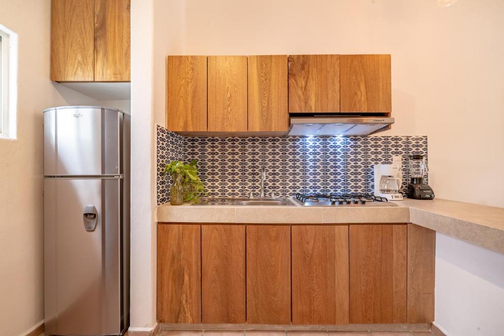 Mamitas Beach 5th Avenue Apartment - 4