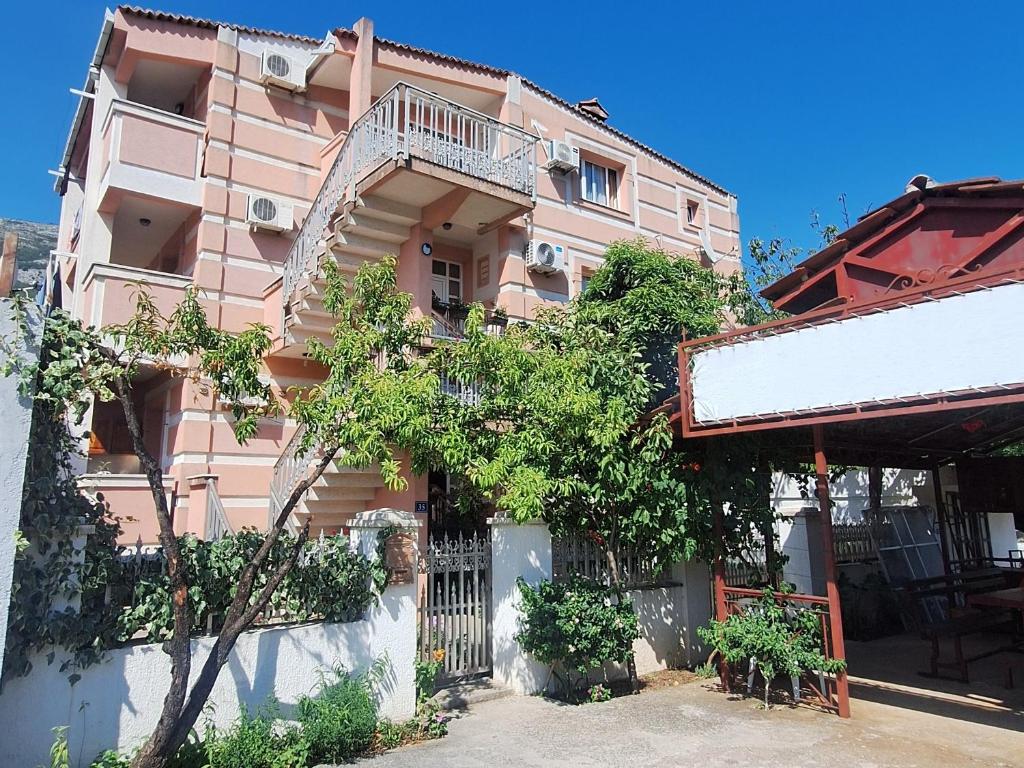 Apartments Pekic - 1