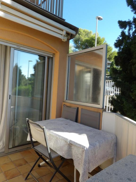 Les-Mimosas , Calme avec Climatisation, Parking Privé et WiFi , par Les Mimosas de Virginie - 4