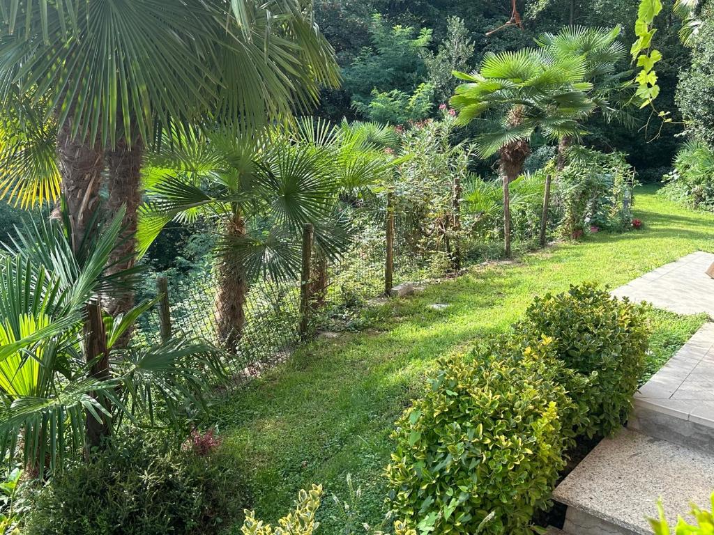 Villa Vista Verde Lake View, Private Garden & Parking - 3