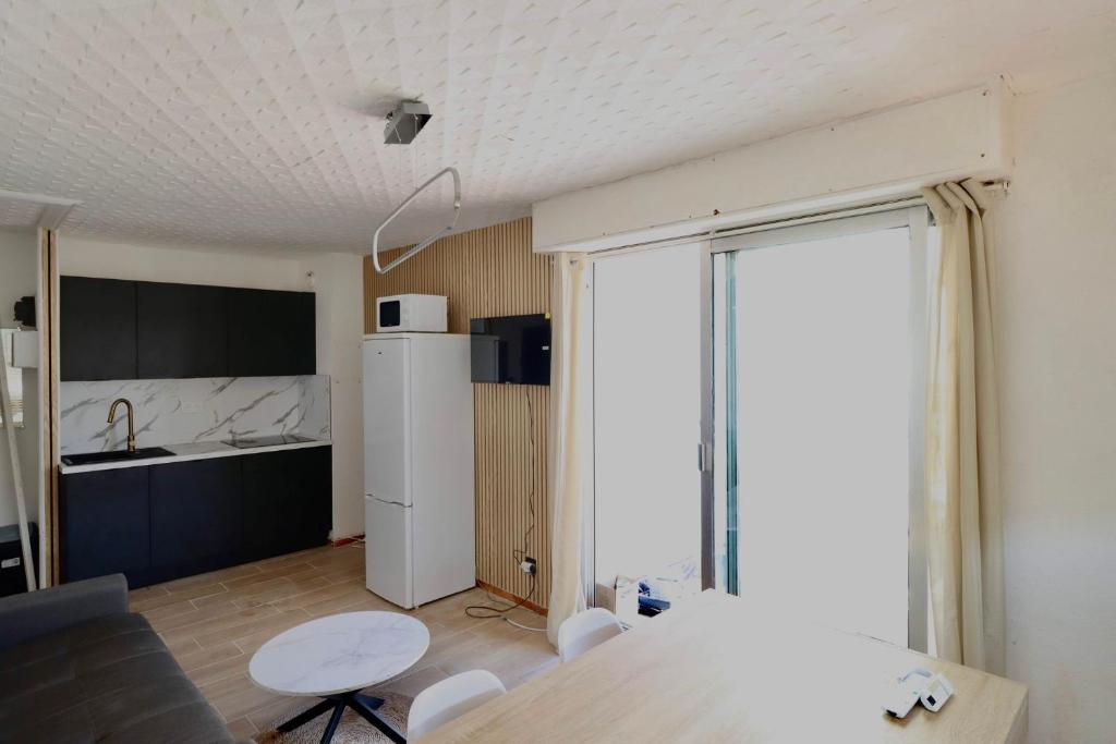 Panoramic Sea View Cozy Renovated Apartment - 2