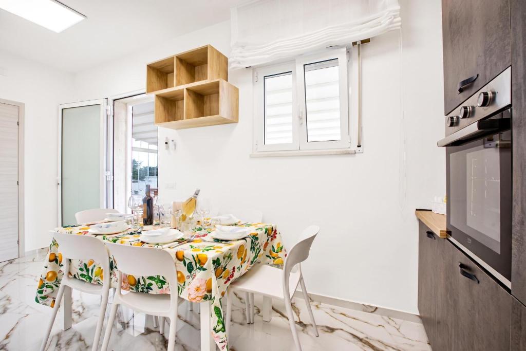 Villa Na' Lu' With Sea View Apartments - 3
