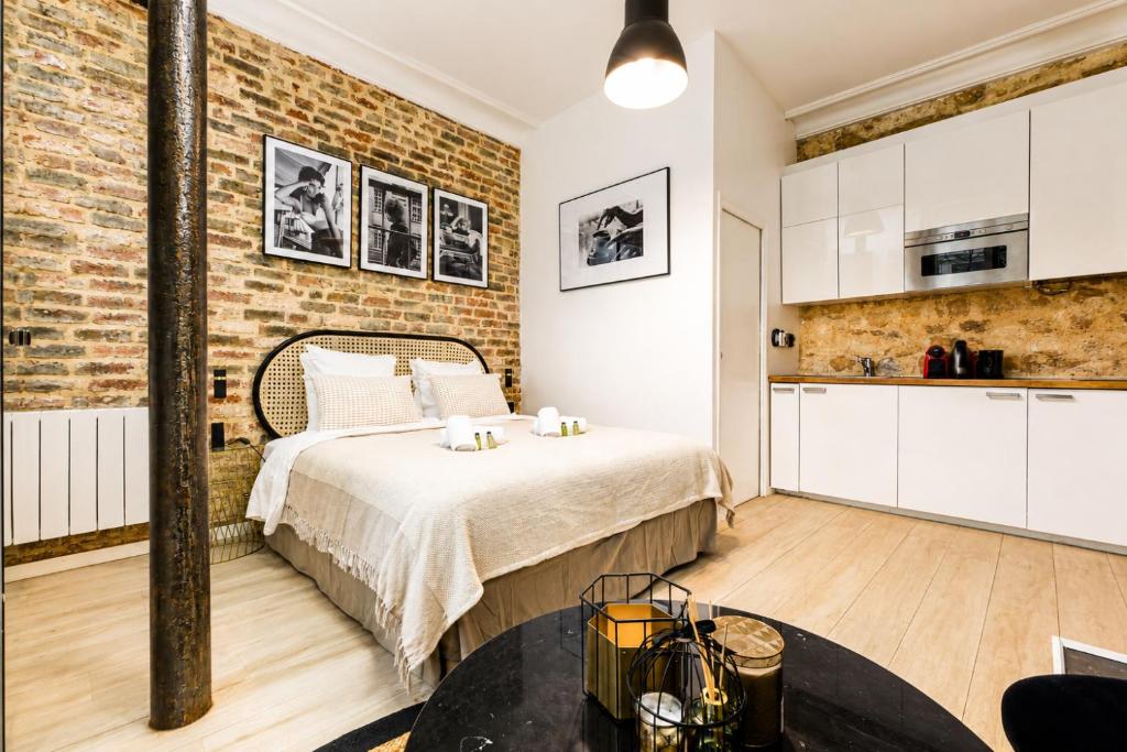 CIA - Faubourg Montmartre Studio - 1