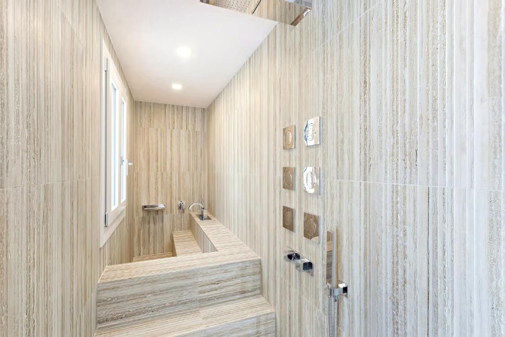 Dimora San Lorenzo Luxury Apartment - 4