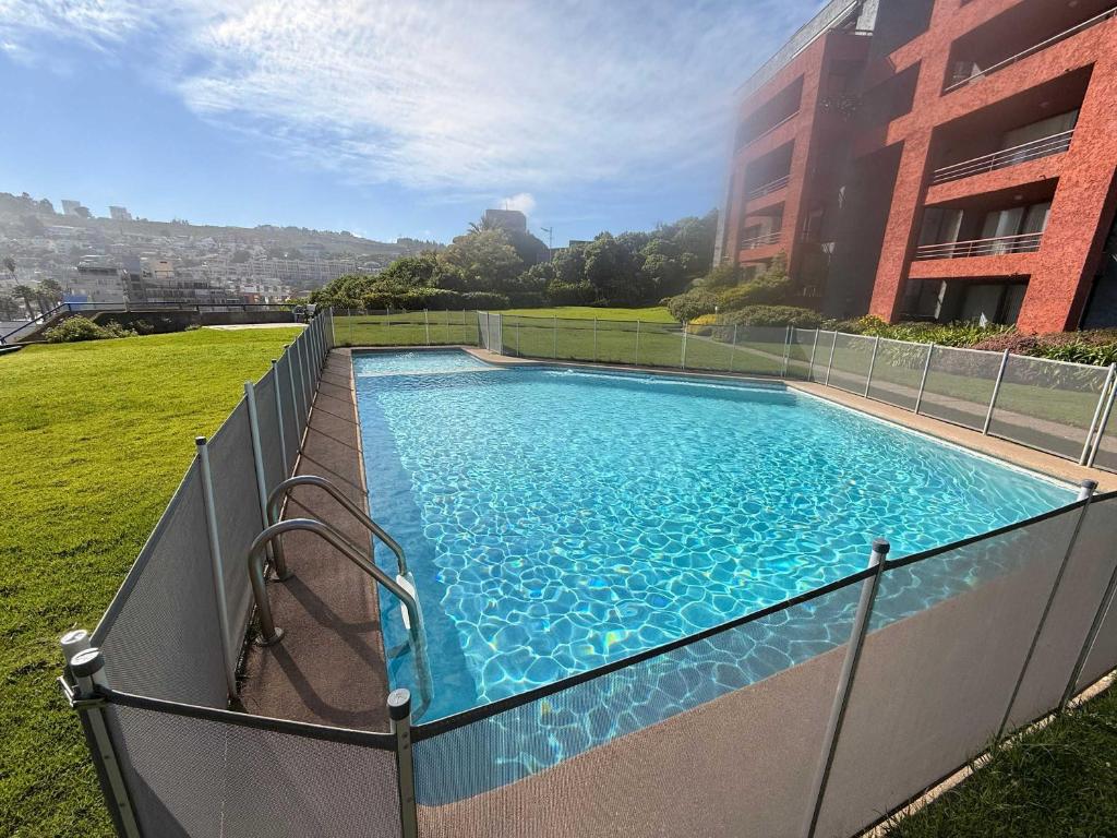 Renaca on foot with ocean view - 5