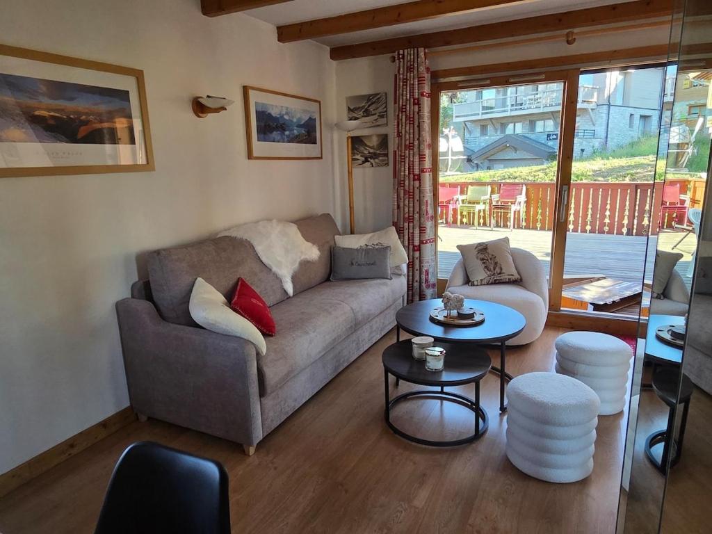 Courchevel 4 person apartment with garage - 1