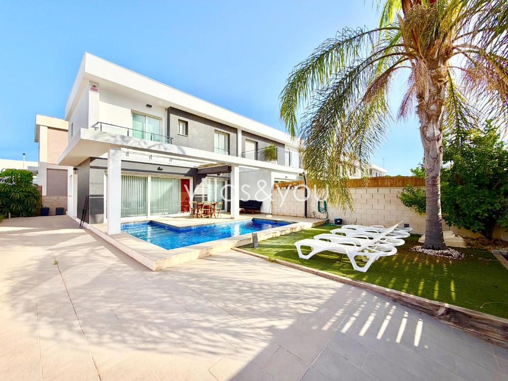 Villa Bambu Gran Alacant by Villas&You - 1