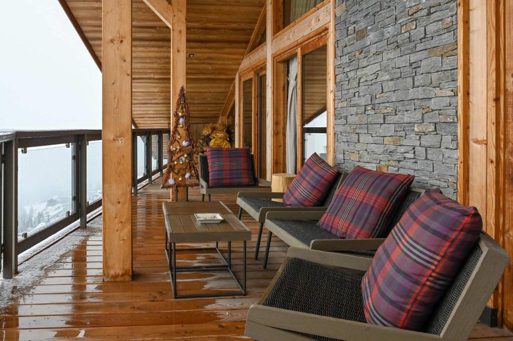 Penthouse Belladone Ski in and out with Panoramic Views - 4