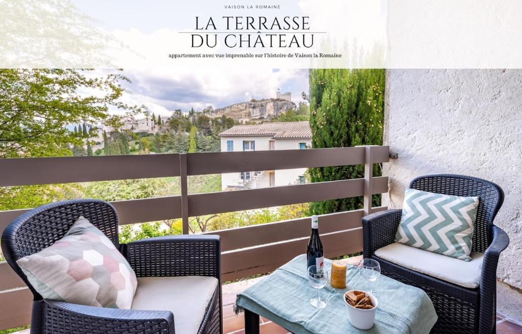 Terrace with Chateau view - 1