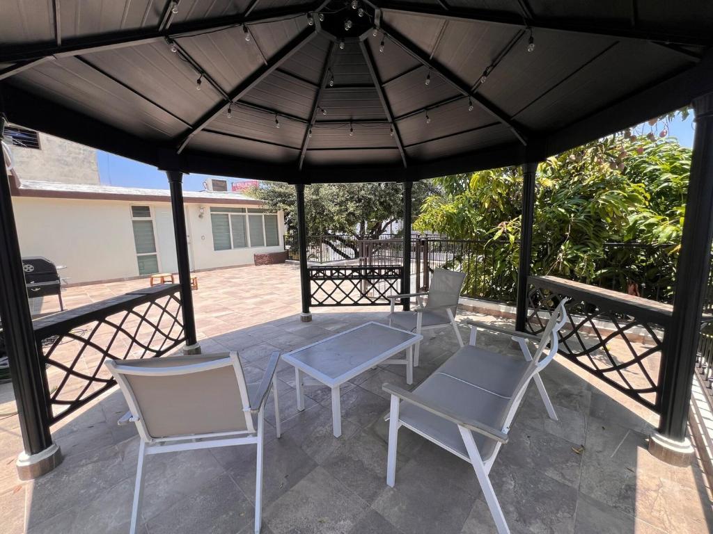 Spacious Home with Terrace & BBQ - 5
