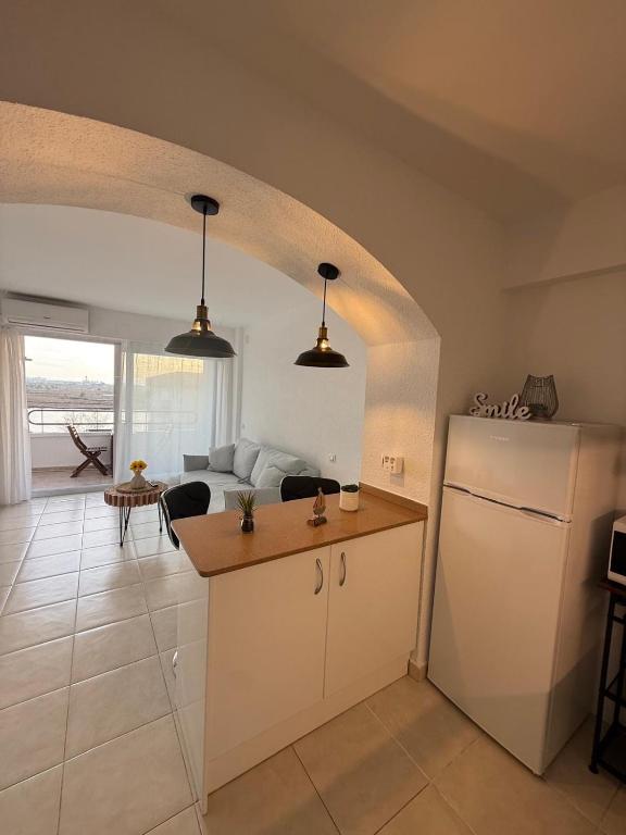 Apartamento equipado con vistas en Roses - 2