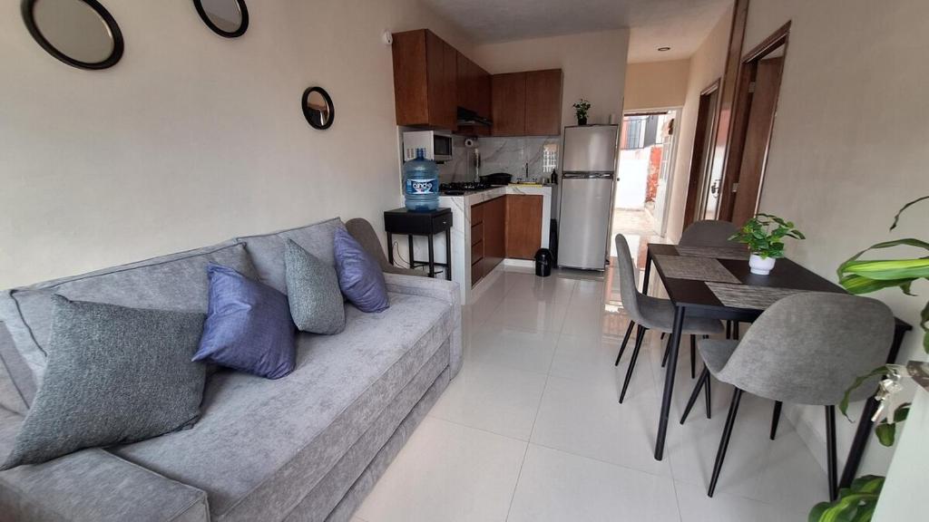 Casa en Coto Zapopan Seguridad, Confort y Terraza - 2